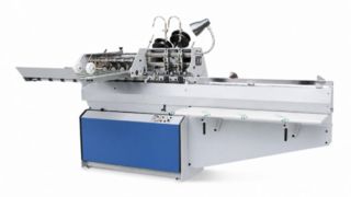 Halbautomatischer Sammelhefter HX450S.