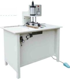 Halbautomatische Gehäuse Rundung HX300CBR Lösung bietet präzise Karton Rand Rundung und Leistung für Verpackungslinien